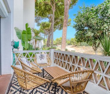 Apartment in Nueva Andalucía, Costa del Sol - Photo 2