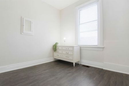 For Lease - 207 Gamble Avenue Unit# Main, Toronto, Ontario - Photo 3