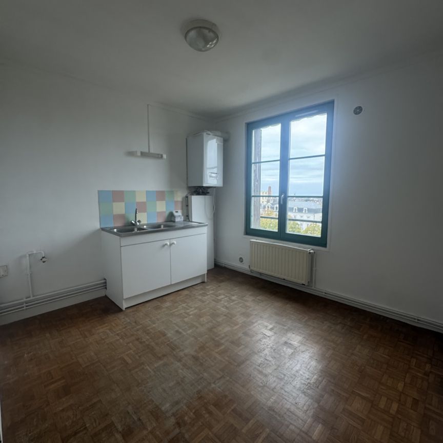 Location Appartement 2 pièces 40m² BOULOGNE SUR MER 62200 - Photo 1
