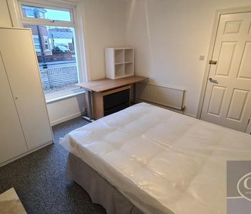 5 bedroom detached house to rent - Photo 6