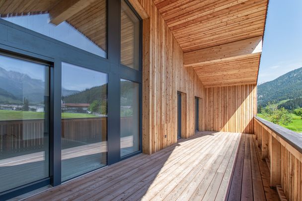 Dachgeschosswohnung mit Weitblick - Foto 1