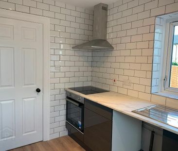 2 Chesham Gardens, Belfast, BT6 8GX - Photo 5