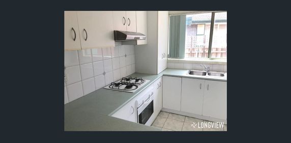 3 bedrooms unit close to all Clayton - Photo 2