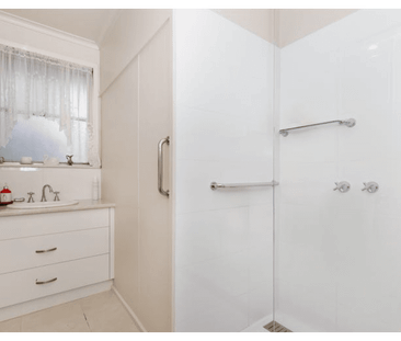 Spacious Family Home - Photo 1