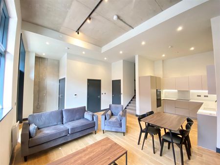 3 Bedroom Flat To Rent - Photo 2