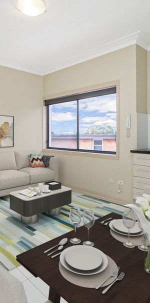 Light Filled One-bedroom Apartment - Photo 1