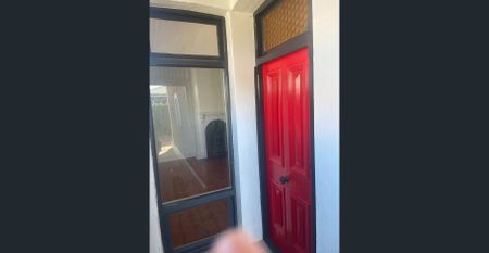 Spacious renovated single fronted 1900 cottage - Photo 4