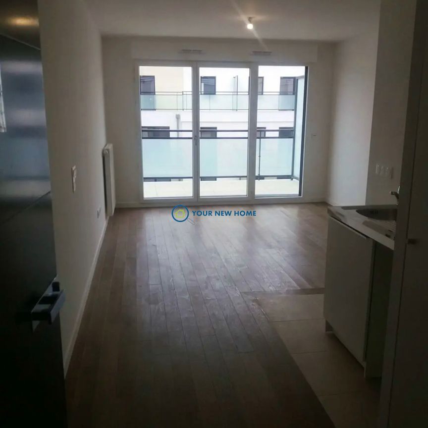 À LOUER BEAU STUDIO A GARCHES DISPONIBLE LE 01/04/23 AVEC TERRASSE ET PARKING - Photo 1