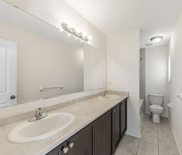 For Lease - 9 Gastonia Road, Brampton, Ontario - Photo 3