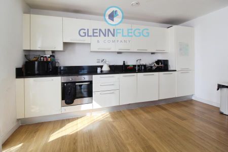 2 bedroom flat to rent - Photo 5