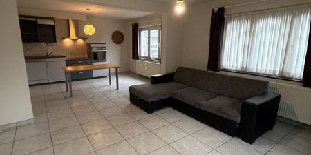 Appartement te huur in Diepenbeek voor € 775 met 1 slaapkamer - Photo 2