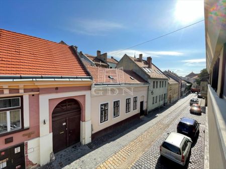 Kiadó felújított lakás - Székesfehérvár - Photo 3