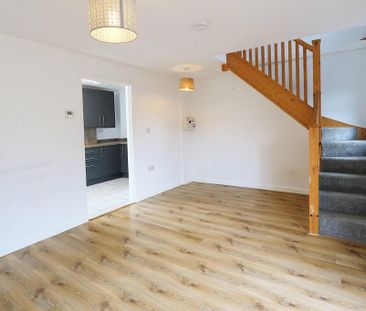2 bedroom end of terrace house to rent - Photo 6