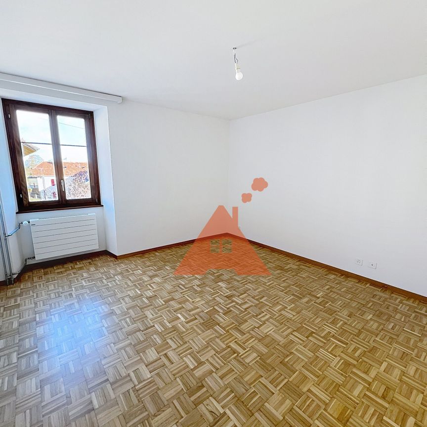 Appartement rénové au coeur de Mont-la-Ville. - Photo 1