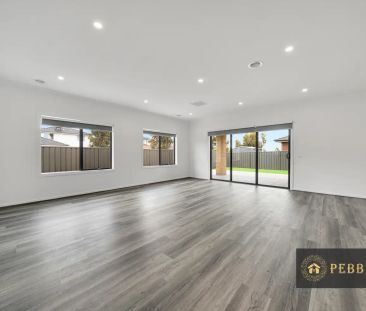 “Modern Family Home with Four Bedrooms in Tarneit” - Photo 1