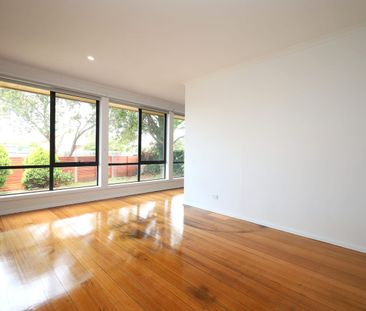 Stunning family home. - Photo 2