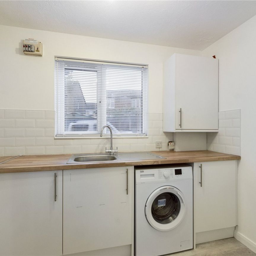Sweet Briar Drive, Calcot, Reading, Berkshire, RG31 - Photo 1