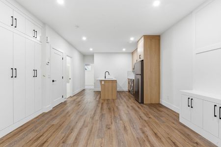 3517 B 42 Street SW - Photo 2