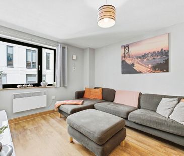 2 bedroom flat to rent - Photo 3