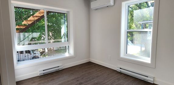 4 ½ RÉNOVÉ À LOUER – 1195$/MOIS – DISPON - Photo 2
