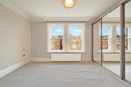 3 bedroom flat to rent - Photo 3