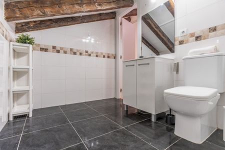 Charming room in Preciados - Photo 5