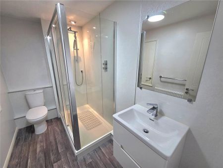 2 bedroom semi-detached house to rent - Photo 5