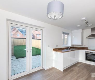 Russell Place - Photo 3