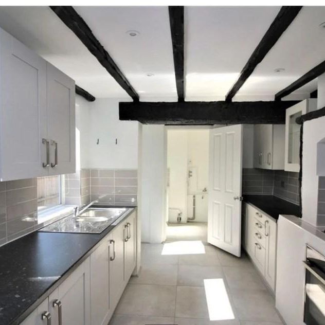 3 bedroom terraced house to rent - Photo 1