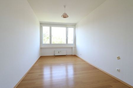 Gepflegte 3-Zimmer-Wohnung im 3. Liftstock mit westseitiger Loggia beim Doblhoffpark - Photo 4