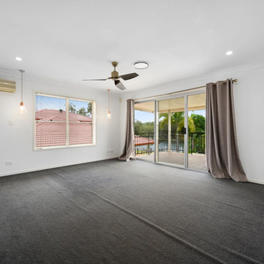 Waterfront Living on a Grand Scale in Prestigious Helensvale - Photo 1