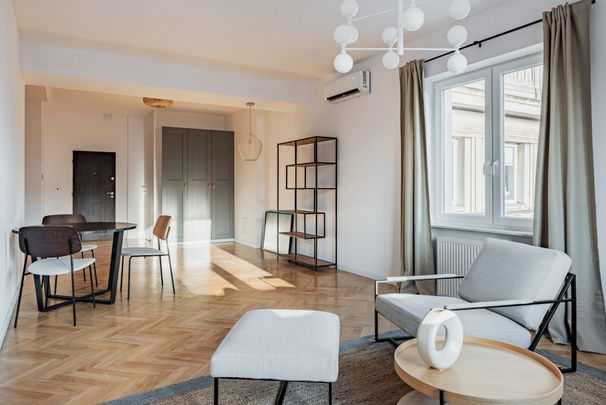 Warszawa, Śródmieście, Warszawa, Śródmieście - Photo 1