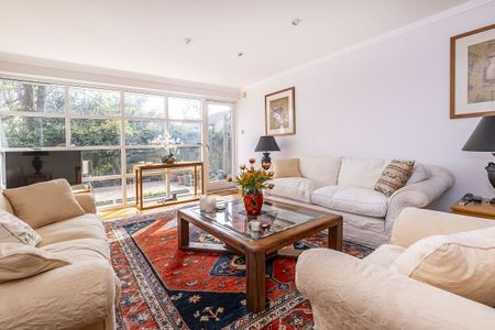 3 bedroom apartment to rent - Photo 2