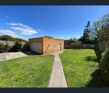 15 Denise Street, Morwell, Vic 3840 - Photo 2
