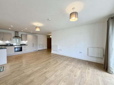 2 bedroom apartment to rent - Photo 2