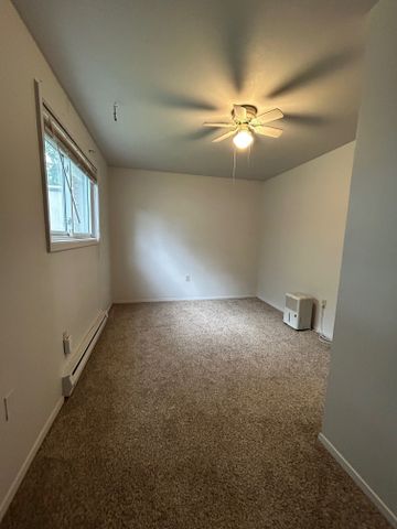 For Lease - 29 McNichol Avenue Unit# 1, Quinte West, Ontario - Photo 3