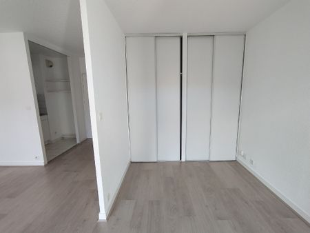 Location Appartement 2 pièces 32m² - Photo 4