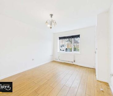 Coopers Way, Blackpool, FY1 - Photo 2