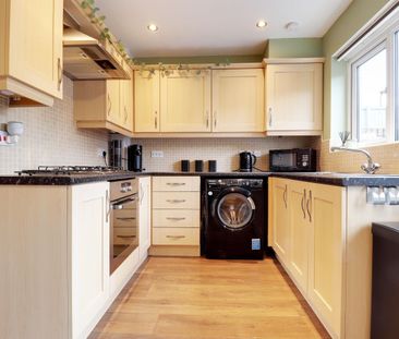 2 Bedroom - Photo 5