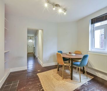 1 Bed Maisonette, Kimble Road, SW19 - Photo 4