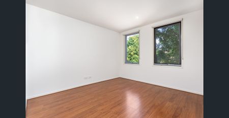 Modern Two Bed Apartment - Freshly Painted! - Photo 4