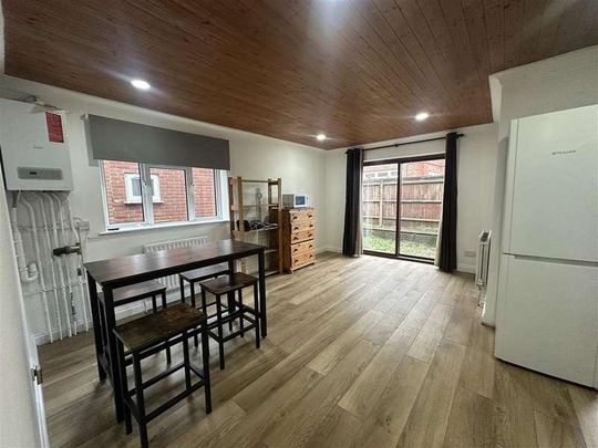 Portswood Avenue, Southampton, SO17 - Photo 1