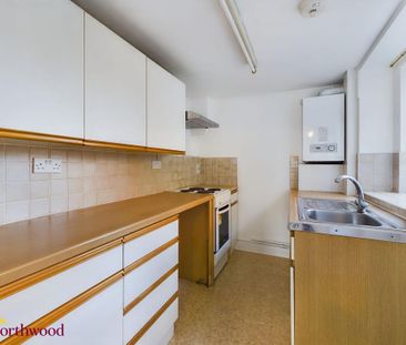 3 bedroom terraced house to rent - Photo 6