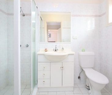 6/29 Halstead Street, Coorparoo QLD 4151 - Townhouse For Rent | Domain - Photo 2