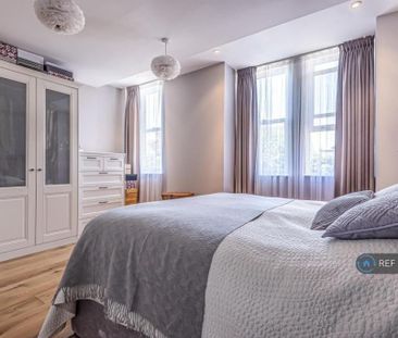 2 bedroom maisonette to rent - Photo 5