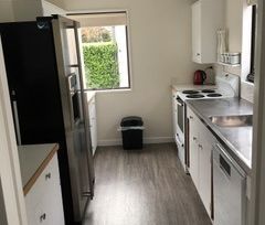 2-Bedroom Townhouse in the Heart of Christchurch City - unfurnished - Photo 3