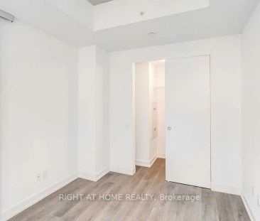 161 Roehampton Avenue #624 - Photo 2