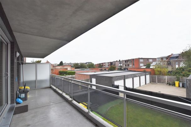 1slk. app. - rustig gelegen, met terras- en garagebox - Foto 1