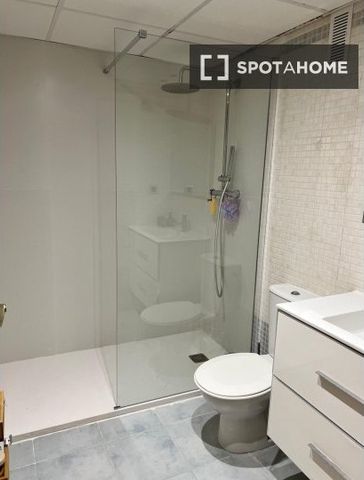 valencia, Valencian Community 46019 - Photo 5