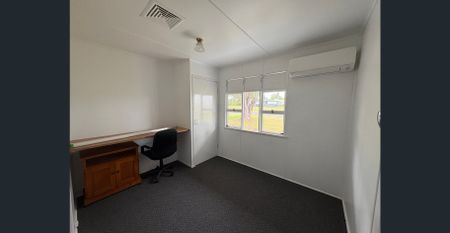 ROOMS FOR RENT - Perfect for contractors working in the area - Photo 4